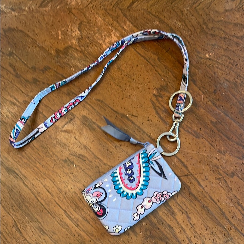 Vera Bradley ID case and Lanyard - Picture 1 of 5